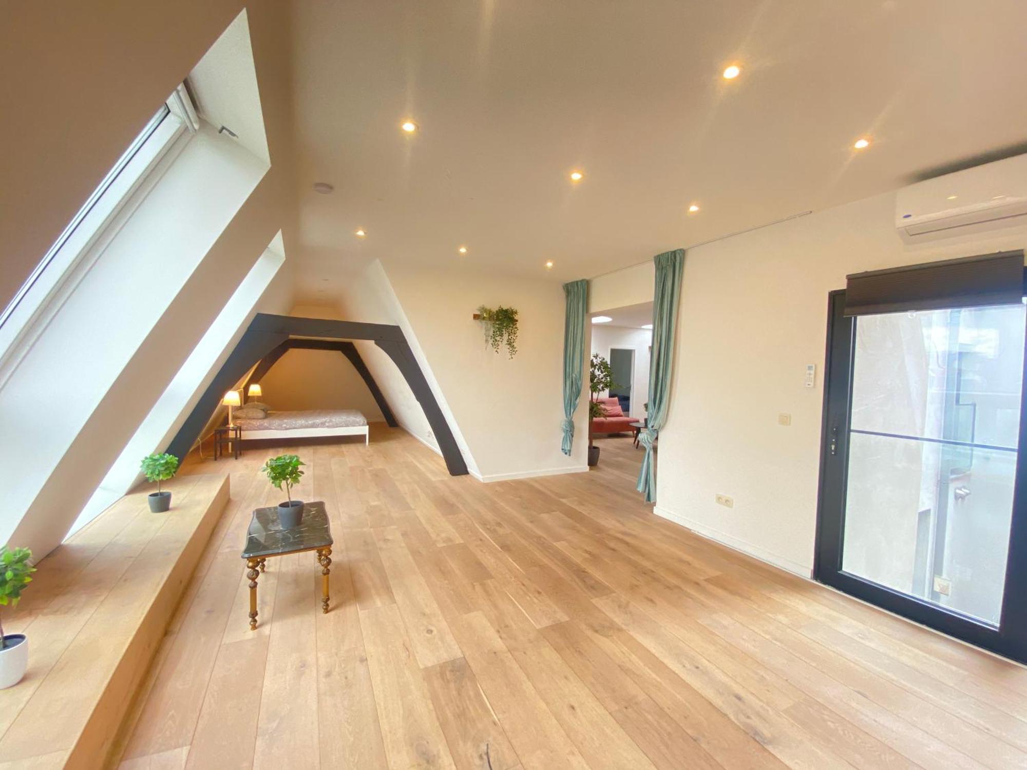 The Central Square Residence Anvers Extérieur photo